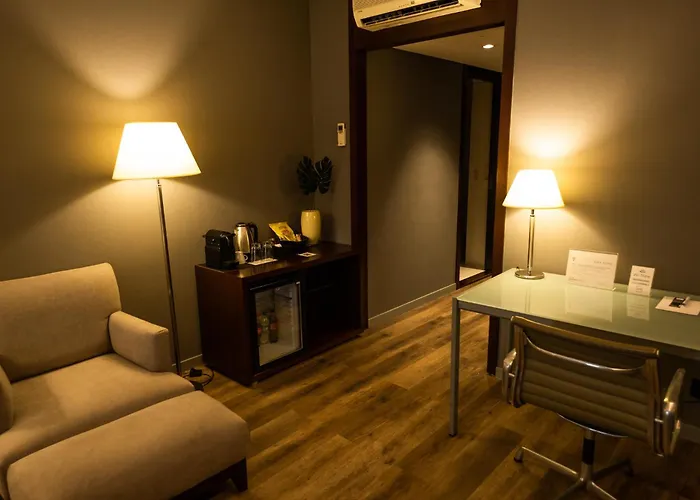 474 Buenos Aires Hotel