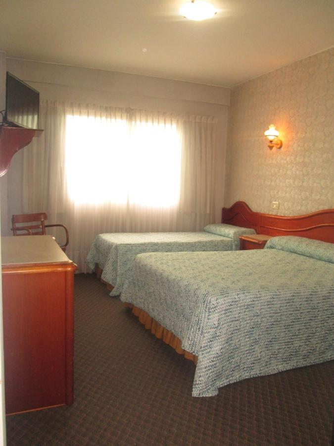 Twin Room,1697895855:JPEG