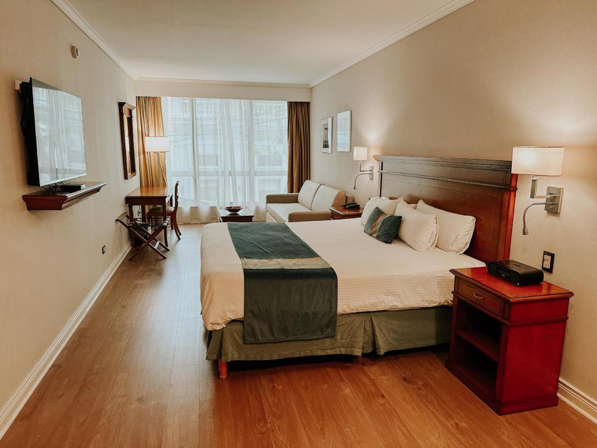 King Room with Spa Bath