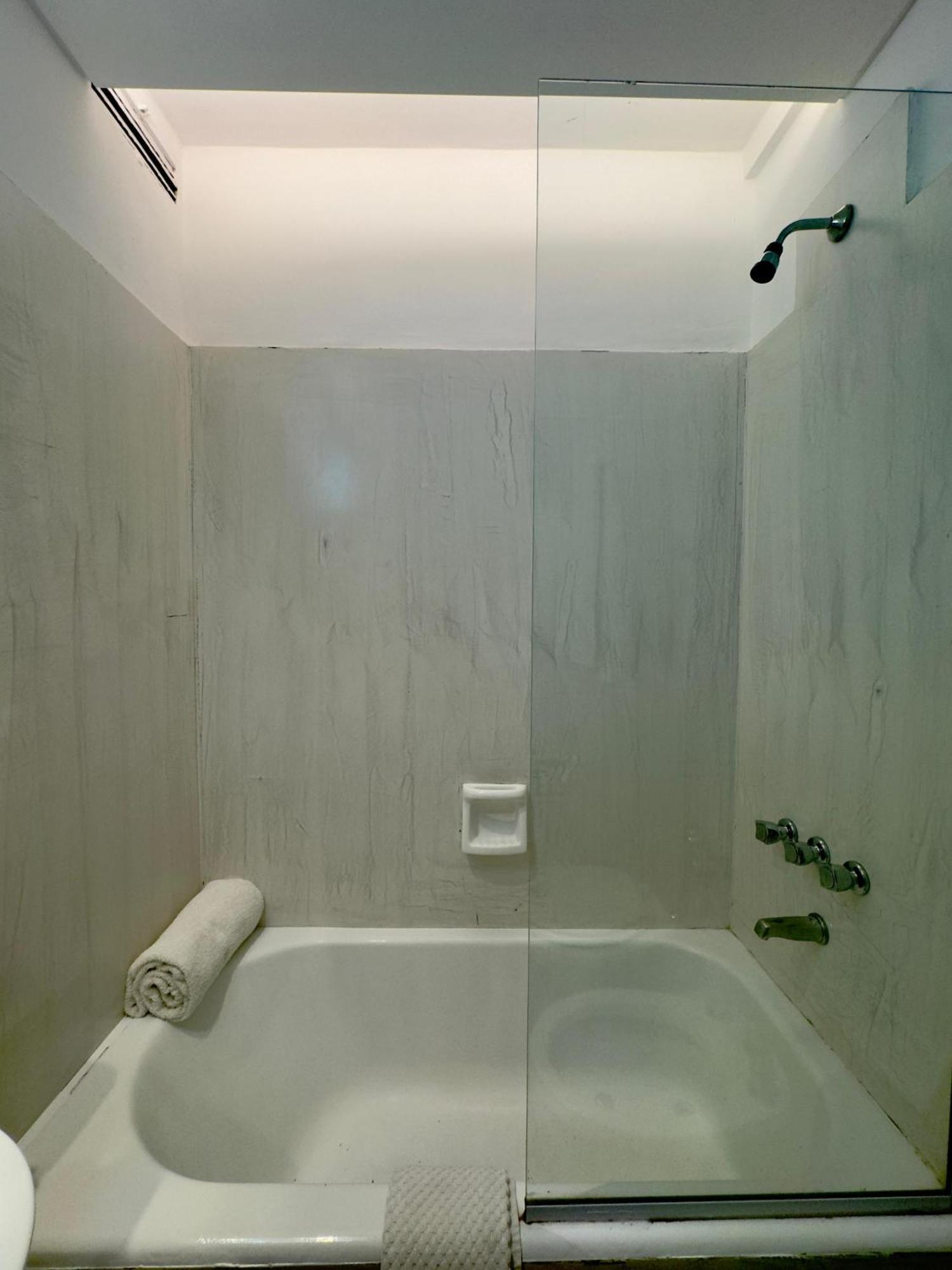 Quarto Twin