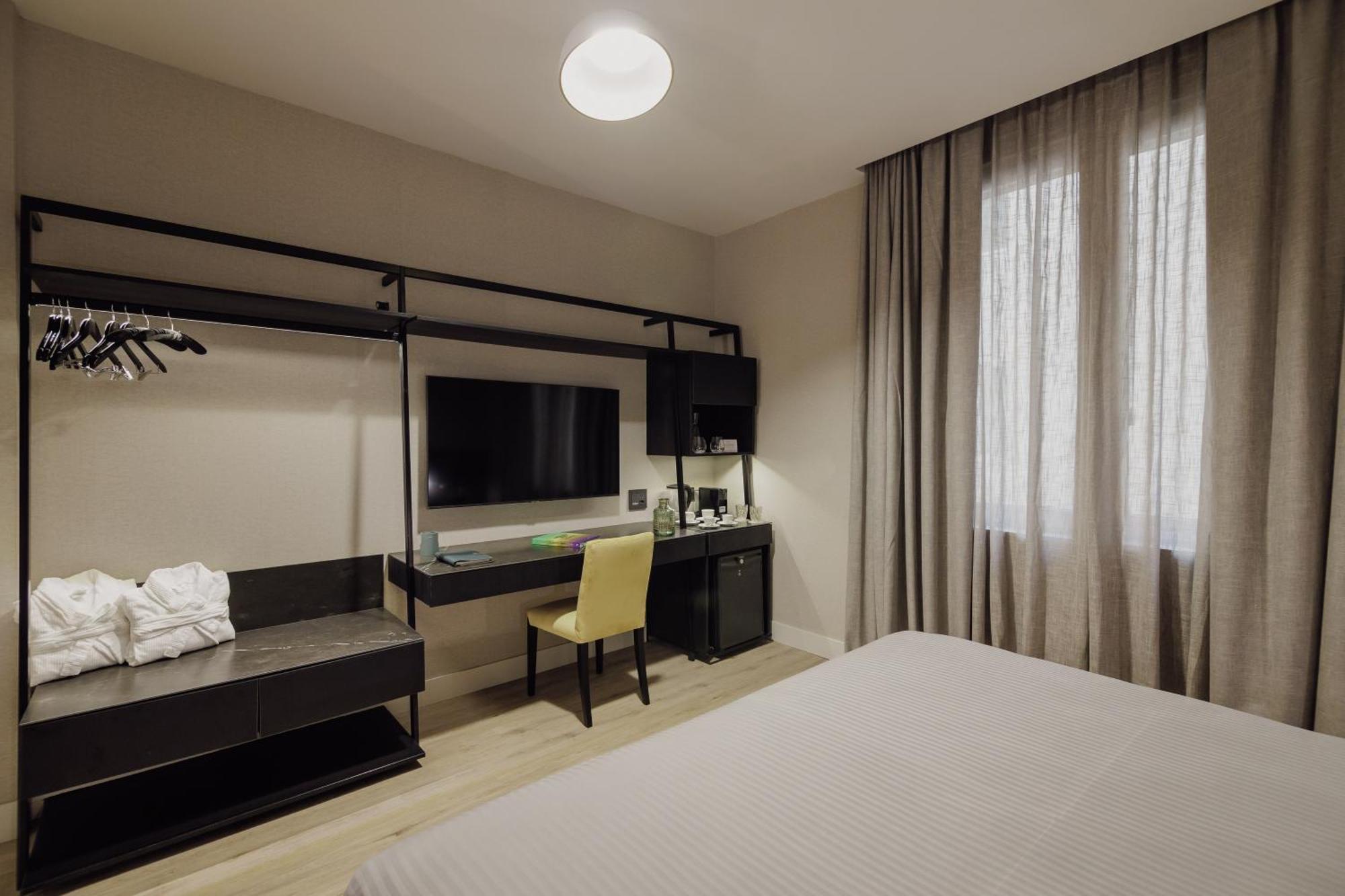 Quarto Queen Superior