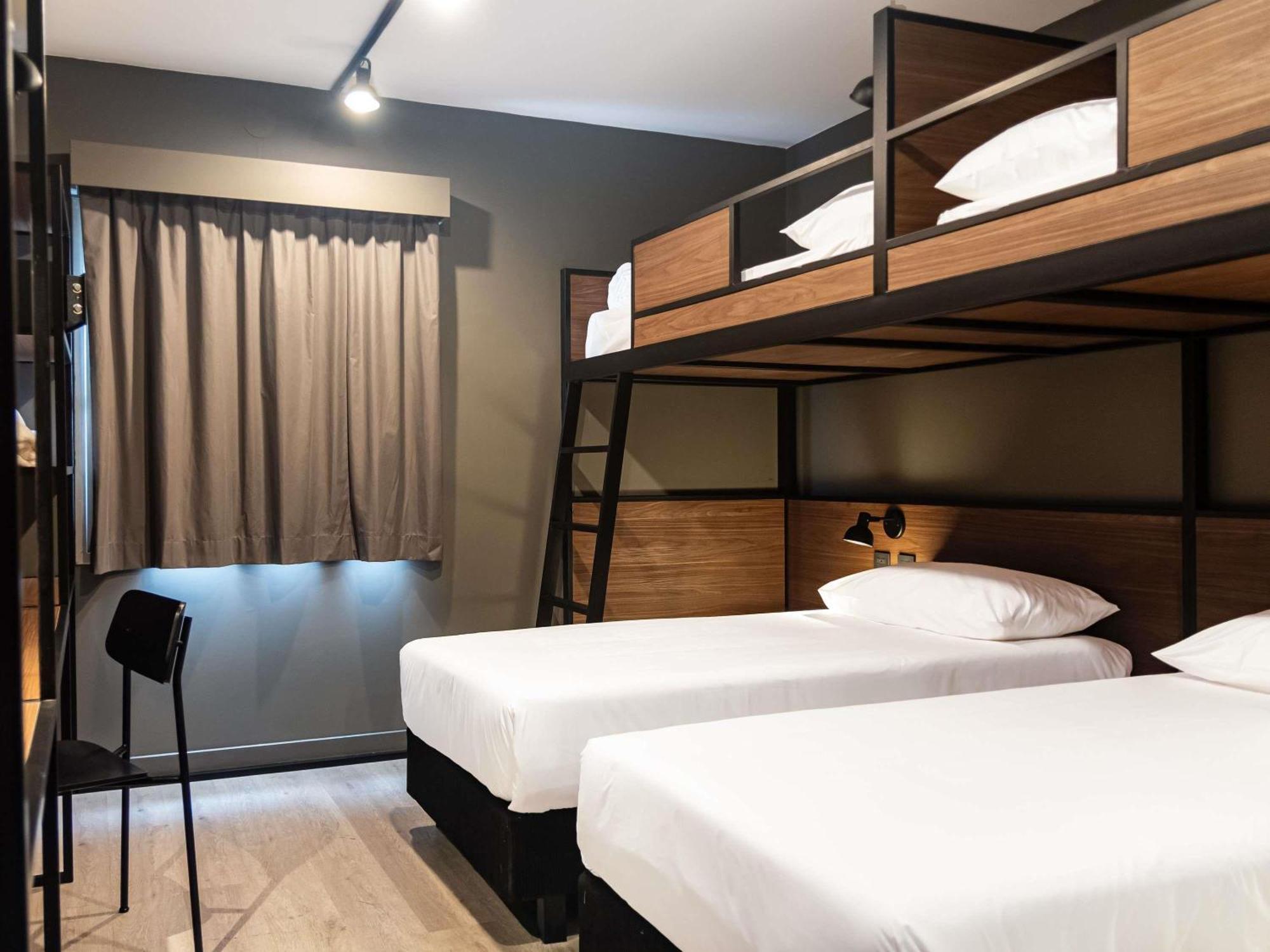 Quarto Standard com 4 Camas Individuais