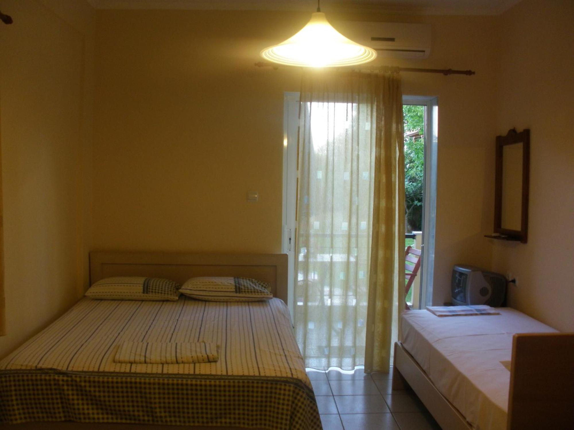 Triple Room No cleaning service,1212366037:JPEG