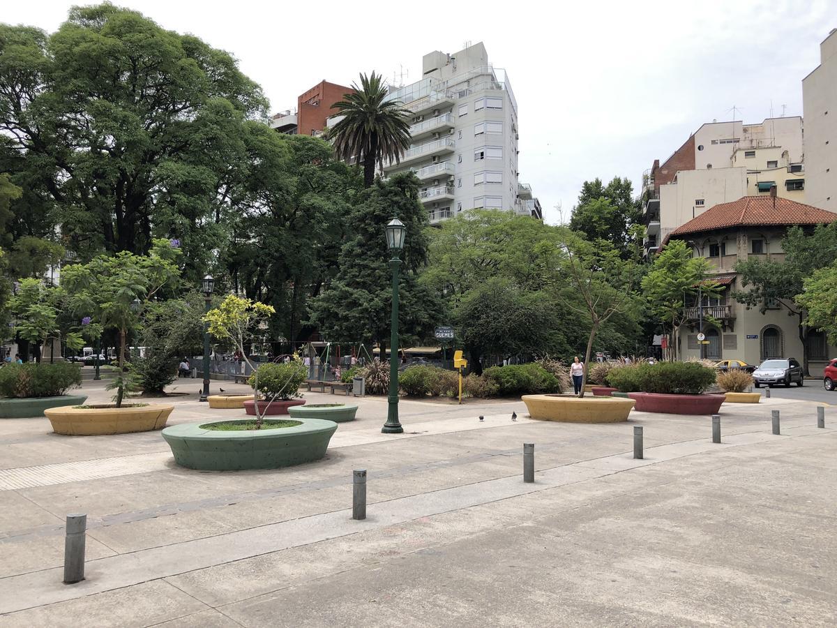 Apartamento com Varanda