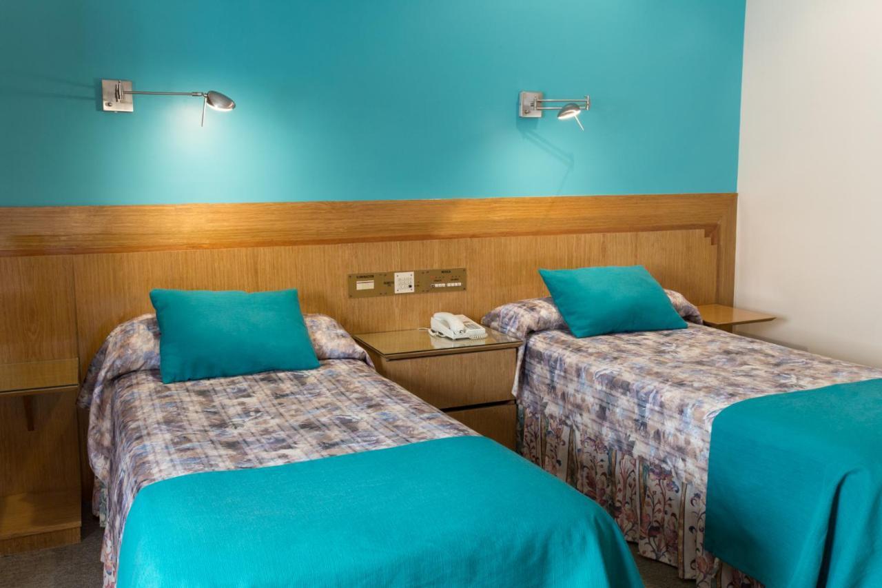 Standard Twin Room,746775353:JPEG