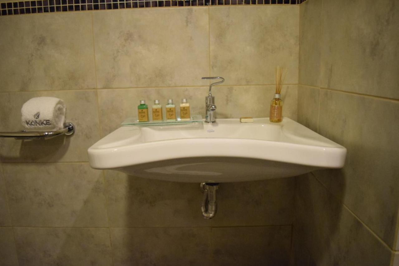 Double or Twin Room Disability Access