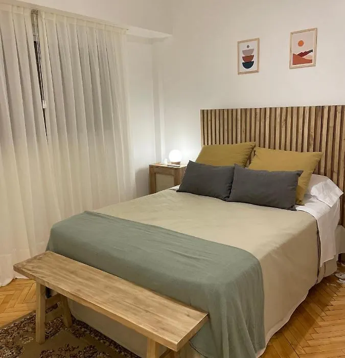 Julia'S House-1