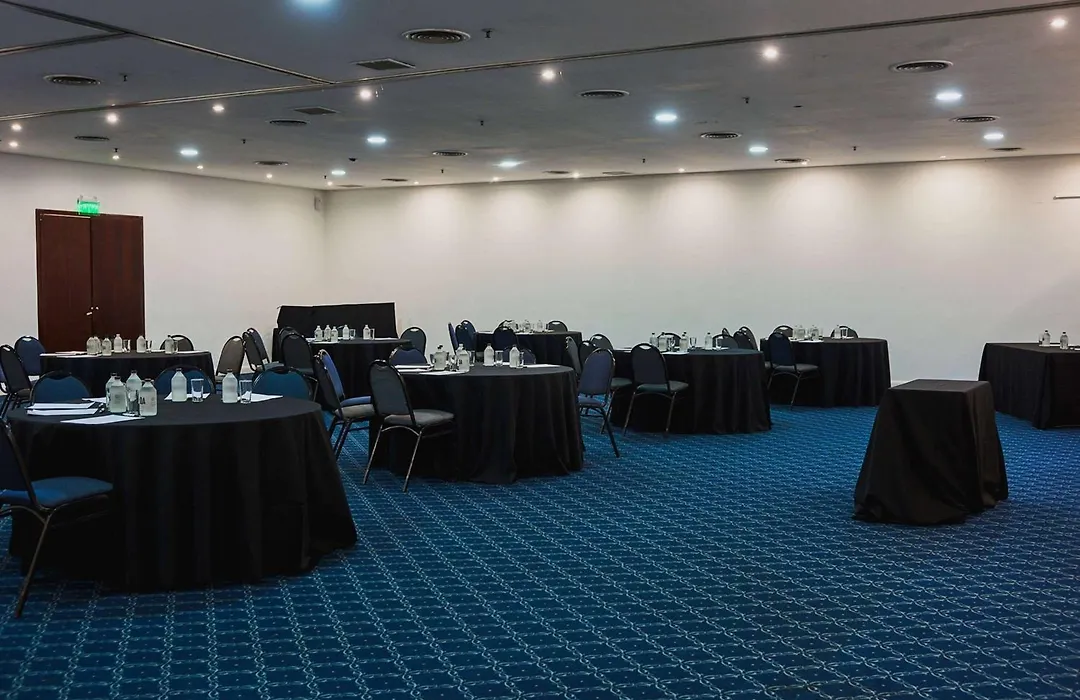 Dazzler By Wyndham Buenos Aires San Martin-1