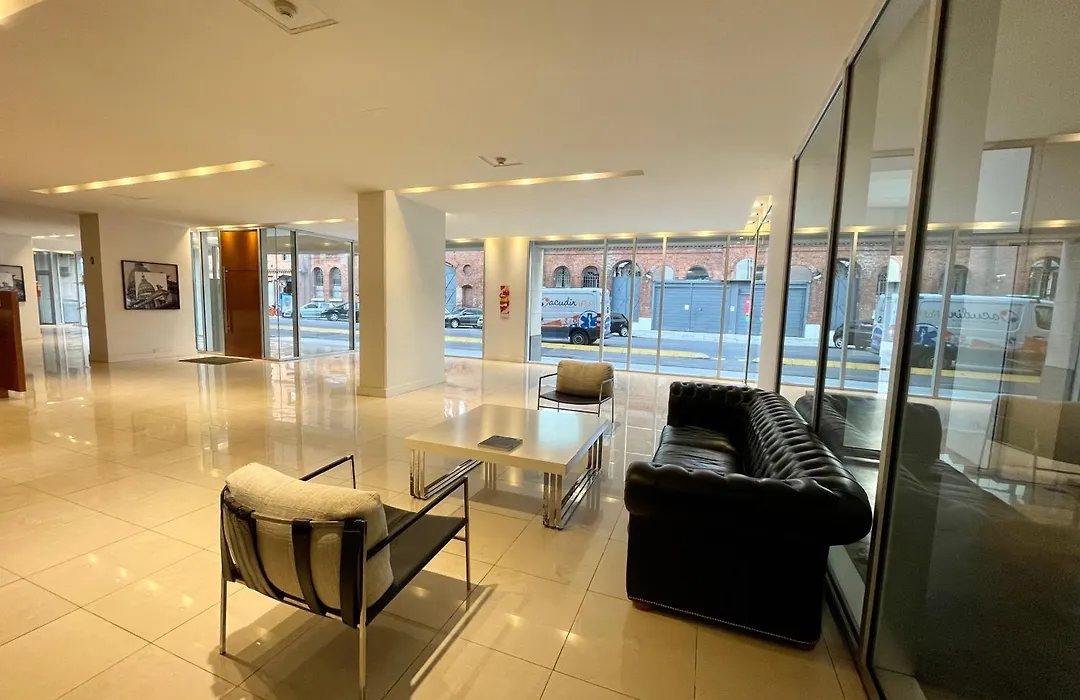 Luxury Apartment With Full Amenities-1
