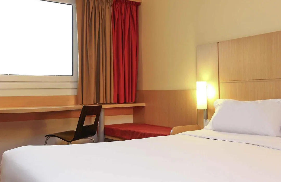 Ibis Buenos Aires Obelisco-1