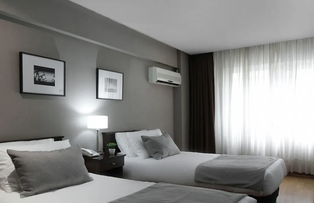 Hotel 8 De Octubre-1