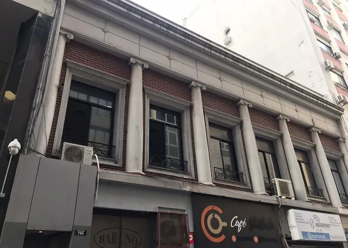 Aparta Hotel