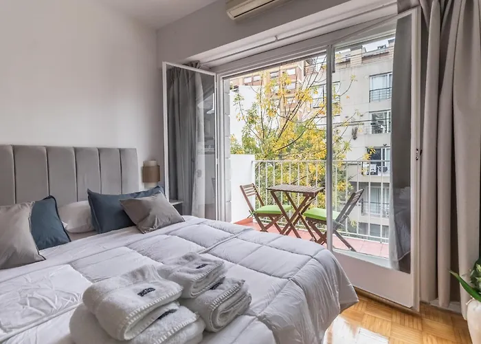 Hermoso y cómodo departamento en Palermo Recoleta, con balcon!! Buenos Aires, Argentina
