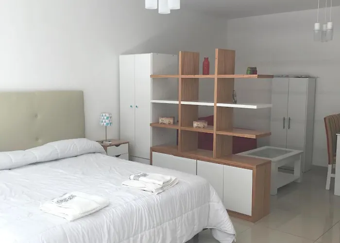 Apartamento En El Centro De Recoleta Con Pileta, Parilla Y Laundry
