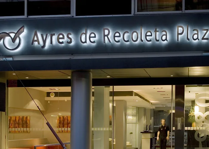 Ayres Recoleta Plaza